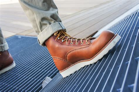 shoes to.work on metal roof in house|best slip resistant roofing shoes.